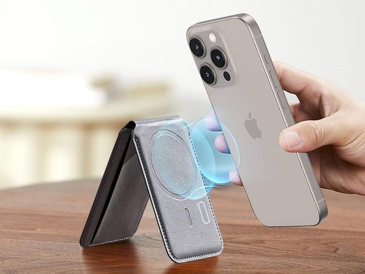 MagSafe Wallet with Stand